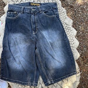 Indigo 30 men shorts, size 32